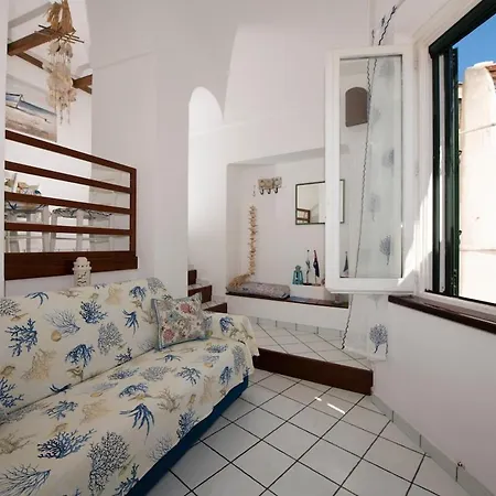 Lovely With View In Center Amalfi