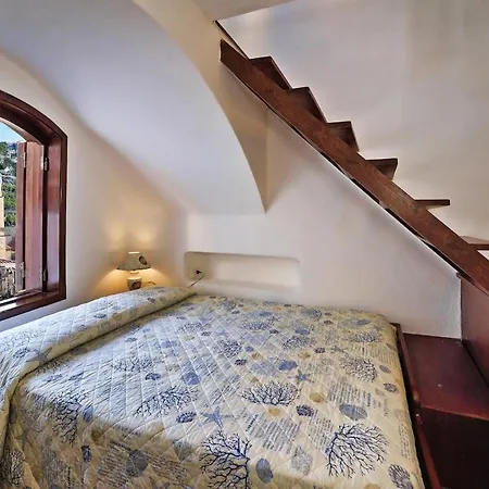 Lovely With View In Center Appartement Amalfi